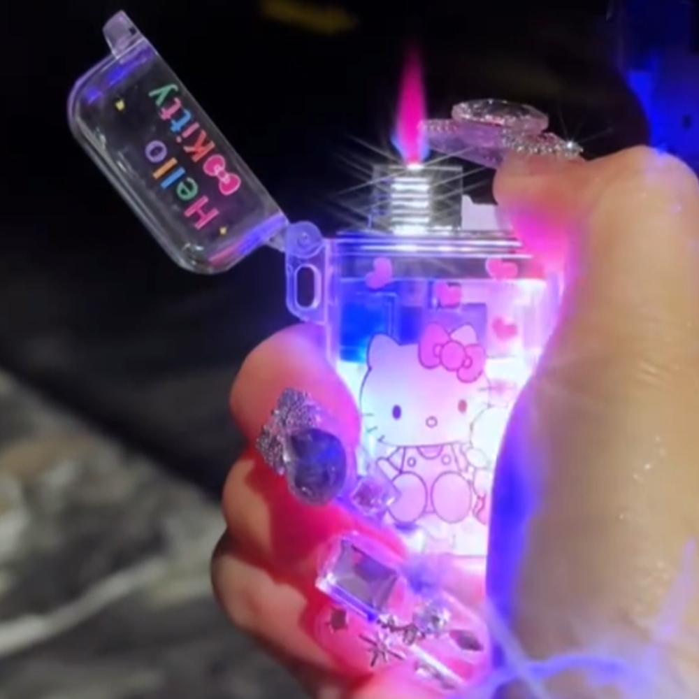 Hello Kitty - Pink Hearts Jet Lighter Short - Transparent Clear hand 2
